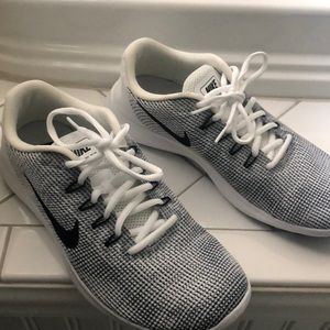 NIKE FLEX RN women’s running shoes